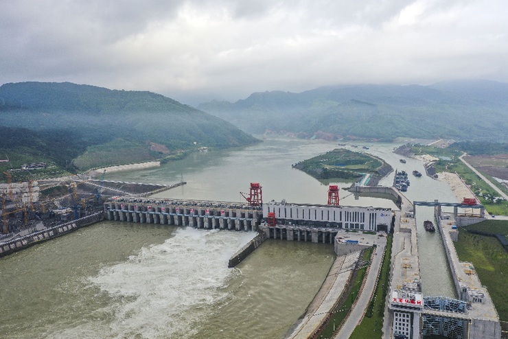 百舸爭流競西江&mdash;&mdash;廣西&ldquo;黃金水道&rdquo;建設助力東西部聯(lián)通