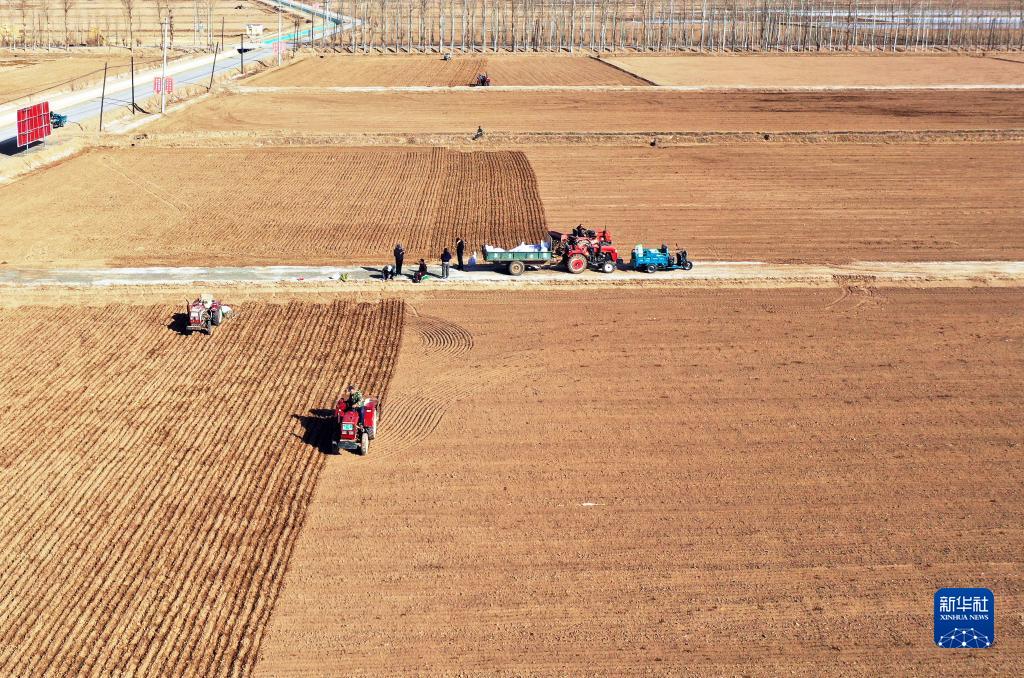 增收動力足　農戶種糧忙&mdash;&mdash;內蒙古河套地區(qū)春播見聞