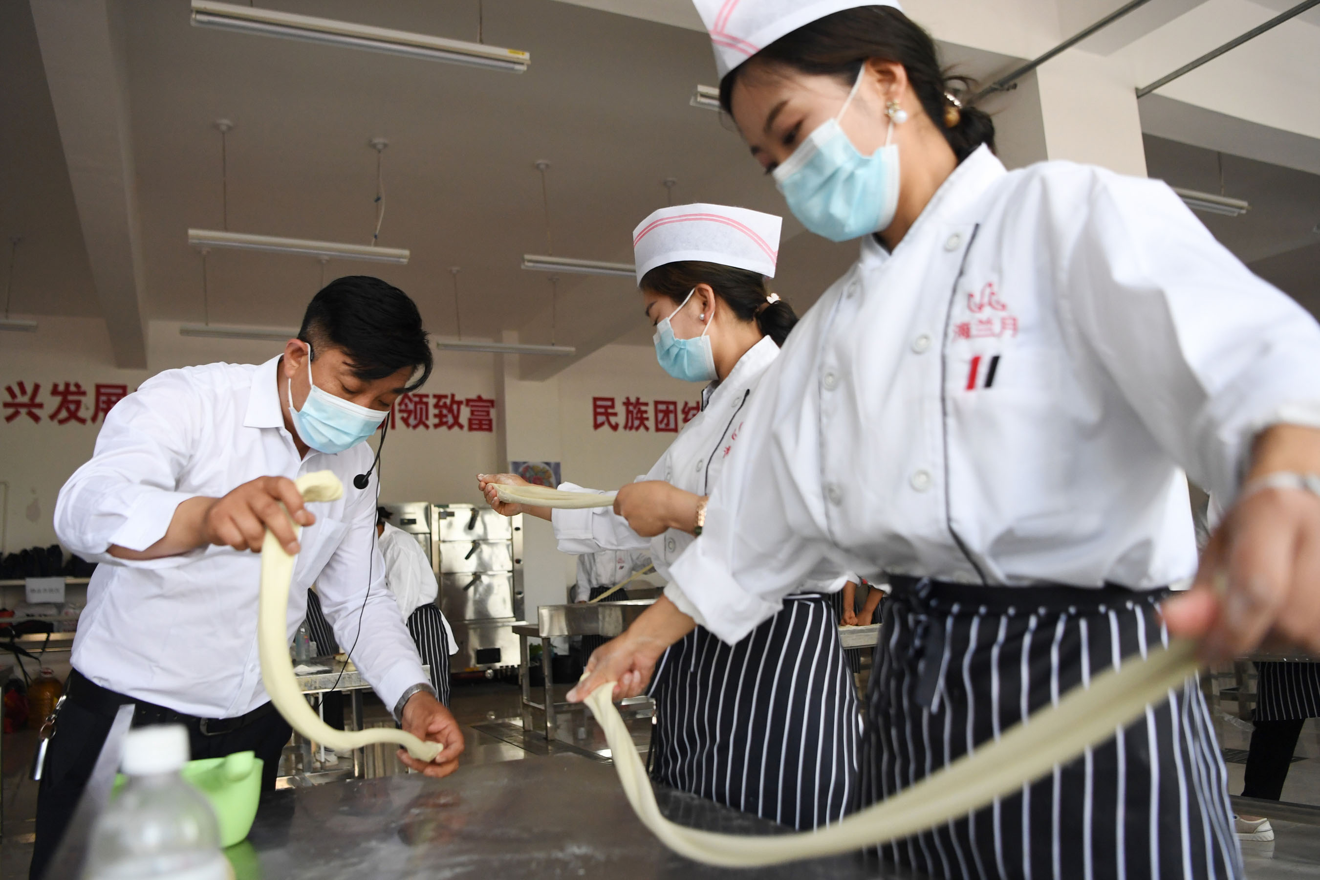 &ldquo;保特色&rdquo;與&ldquo;重規(guī)范&rdquo;可否兼得？