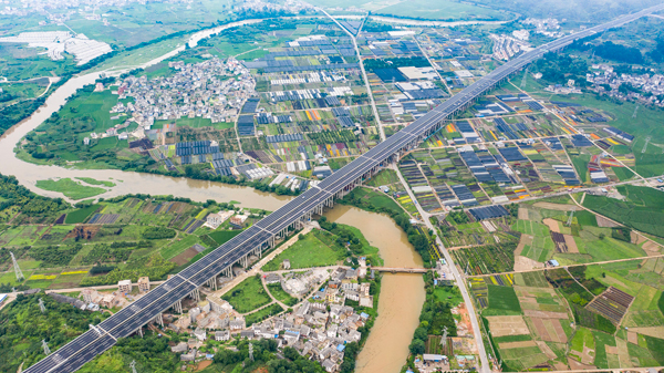 放大數(shù)據(jù)優(yōu)勢　重塑發(fā)展增勢&mdash;&mdash;2023數(shù)博會上的國企數(shù)字化轉型樣本