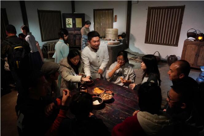 新春走基層｜&ldquo;觀&rdquo;&ldquo;演&rdquo;一體　何以又&ldquo;紅&rdquo;又&ldquo;潮&rdquo;