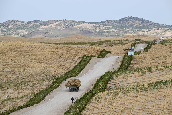 京津最近沙源區(qū)覆綠進行時&mdash;&mdash;內(nèi)蒙古沙地生態(tài)治理觀察