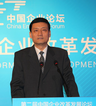 肖亞慶：加快形成&ldquo;三個(gè)一批&rdquo; 培育具有全球競爭力的世界一流企業(yè)