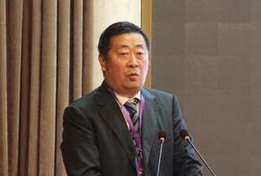 李鋒: 堅(jiān)持&ldquo;科技創(chuàng)新、制度創(chuàng)新兩輪驅(qū)動(dòng)&rdquo;